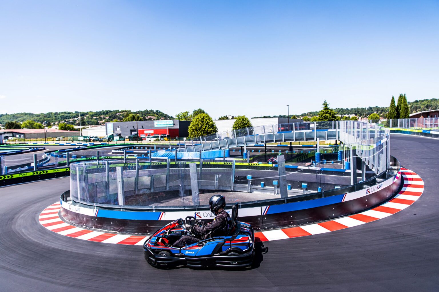 Piste de karting ONLY KART OUTDOOR Dagneux (France) PGK Design